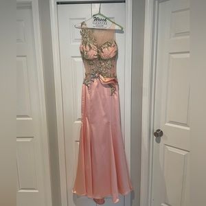 Womens beautiful pink/peach sheer evening gown